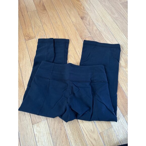 Lululemon size 4 Black Cropped Yoga Pants High-Waisted Design Womens - Picture 8 of 8